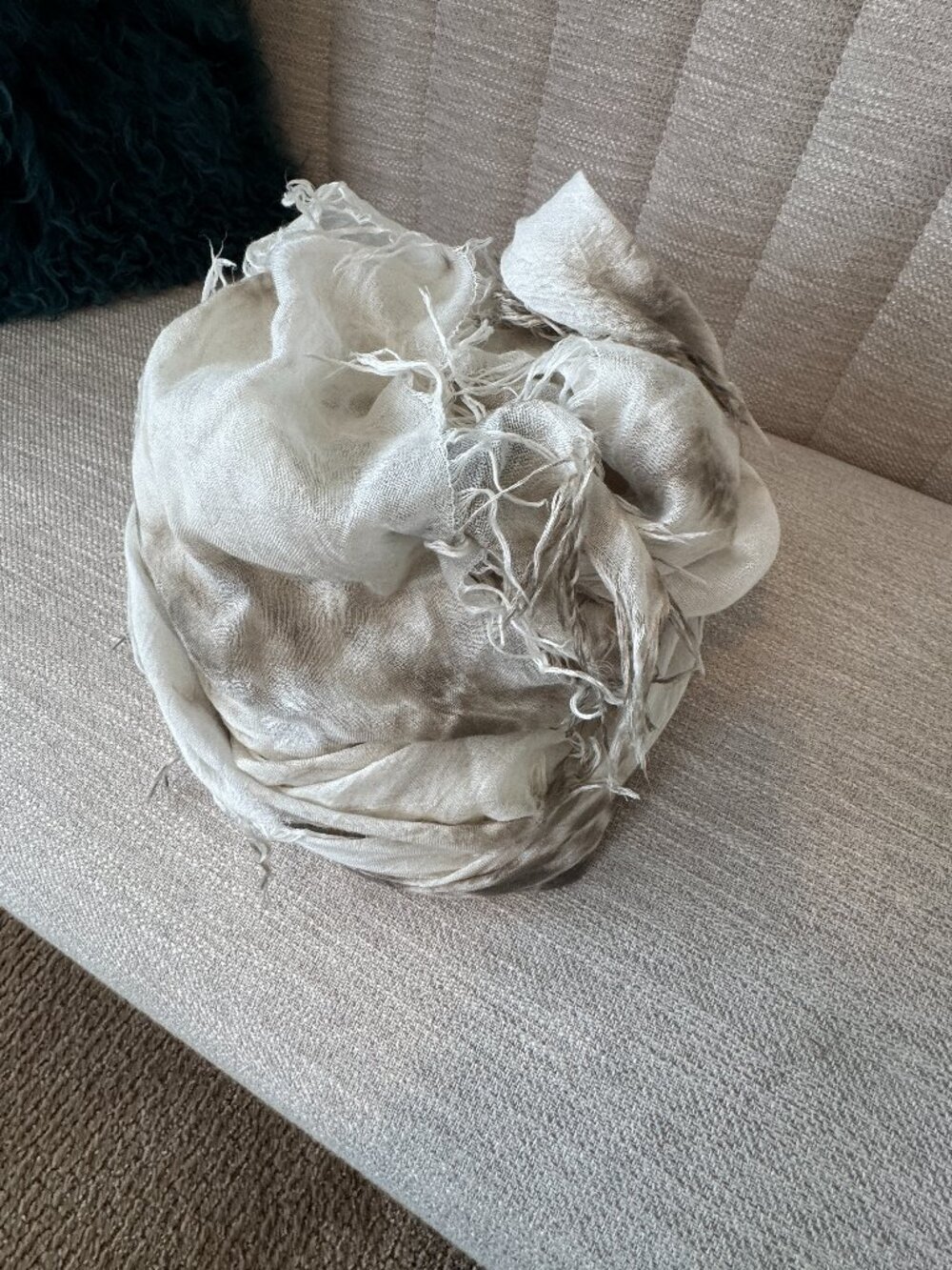 Chan Luu Lightweight Large Scarf Wrap Neutral white and tan - Picture 2 of 6
